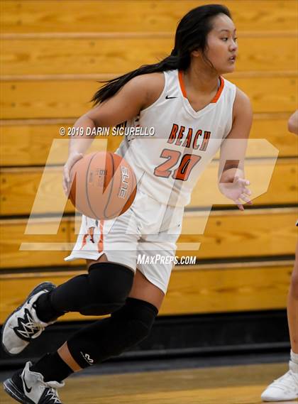 Thumbnail 3 in Huntington Beach vs. Carondelet (NIKE Tournament of Champions) photogallery.