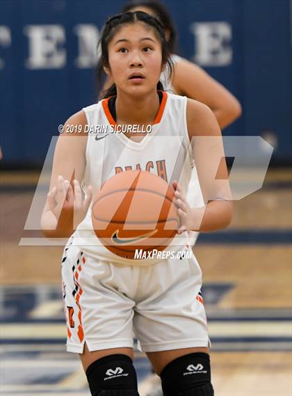 Thumbnail 3 in Huntington Beach vs. Carondelet (NIKE Tournament of Champions) photogallery.