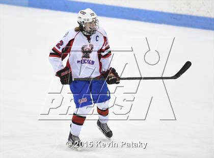 Thumbnail 2 in Masuk vs. E.O. Smith/Tolland (CIAC D3 Final) photogallery.