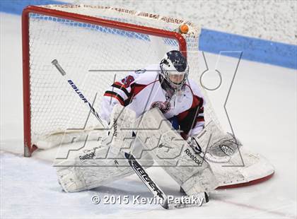 Thumbnail 2 in Masuk vs. E.O. Smith/Tolland (CIAC D3 Final) photogallery.