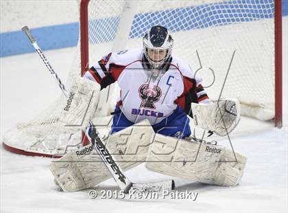 Thumbnail 3 in Masuk vs. E.O. Smith/Tolland (CIAC D3 Final) photogallery.