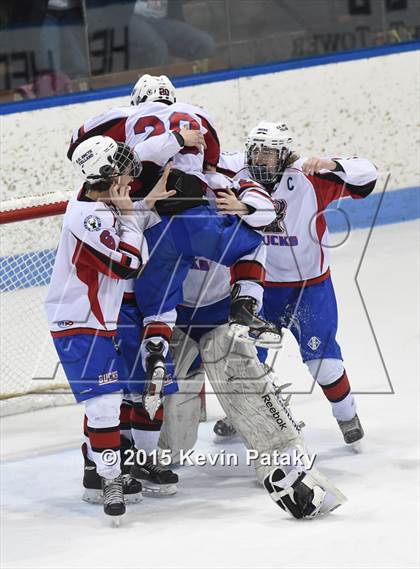 Thumbnail 2 in Masuk vs. E.O. Smith/Tolland (CIAC D3 Final) photogallery.