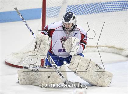 Thumbnail 2 in Masuk vs. E.O. Smith/Tolland (CIAC D3 Final) photogallery.