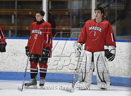 Thumbnail 2 in Masuk vs. E.O. Smith/Tolland (CIAC D3 Final) photogallery.