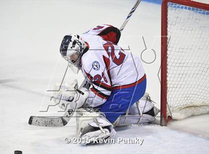 Thumbnail 2 in Masuk vs. E.O. Smith/Tolland (CIAC D3 Final) photogallery.
