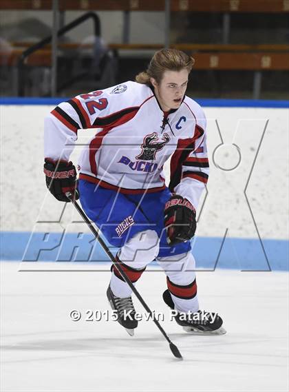 Thumbnail 2 in Masuk vs. E.O. Smith/Tolland (CIAC D3 Final) photogallery.