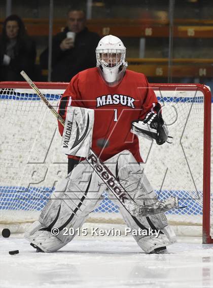 Thumbnail 2 in Masuk vs. E.O. Smith/Tolland (CIAC D3 Final) photogallery.