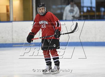Thumbnail 2 in Masuk vs. E.O. Smith/Tolland (CIAC D3 Final) photogallery.