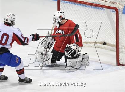 Thumbnail 1 in Masuk vs. E.O. Smith/Tolland (CIAC D3 Final) photogallery.