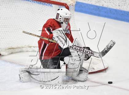 Thumbnail 2 in Masuk vs. E.O. Smith/Tolland (CIAC D3 Final) photogallery.