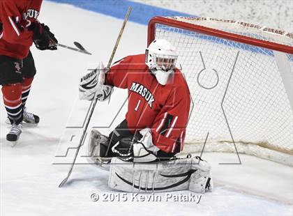 Thumbnail 2 in Masuk vs. E.O. Smith/Tolland (CIAC D3 Final) photogallery.