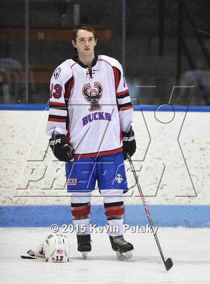 Thumbnail 2 in Masuk vs. E.O. Smith/Tolland (CIAC D3 Final) photogallery.