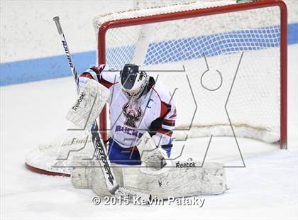 Thumbnail 2 in Masuk vs. E.O. Smith/Tolland (CIAC D3 Final) photogallery.