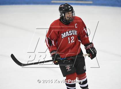 Thumbnail 2 in Masuk vs. E.O. Smith/Tolland (CIAC D3 Final) photogallery.