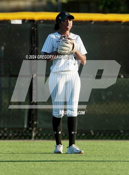 Thumbnail 2 in Guyer vs Southlake Carroll (UIL 6A Softball Regional Semi-Final Game 3) photogallery.