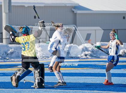 Thumbnail 3 in Maine-Endwell vs. Greeley (NYSPHSAA  Class A Championship) photogallery.