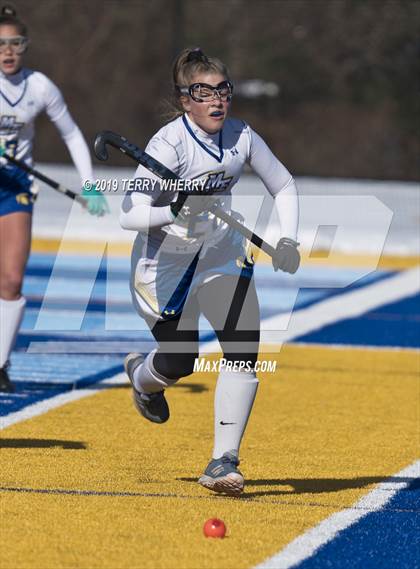 Thumbnail 2 in Maine-Endwell vs. Greeley (NYSPHSAA  Class A Championship) photogallery.
