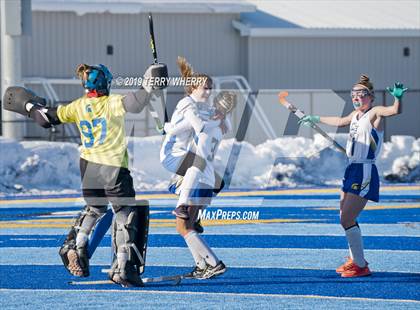Thumbnail 2 in Maine-Endwell vs. Greeley (NYSPHSAA  Class A Championship) photogallery.