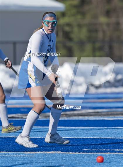 Thumbnail 3 in Maine-Endwell vs. Greeley (NYSPHSAA  Class A Championship) photogallery.