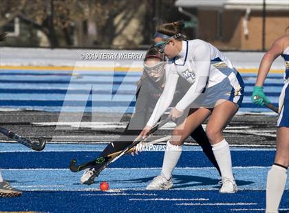 Thumbnail 2 in Maine-Endwell vs. Greeley (NYSPHSAA  Class A Championship) photogallery.