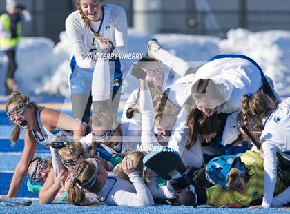 Thumbnail 3 in Maine-Endwell vs. Greeley (NYSPHSAA  Class A Championship) photogallery.
