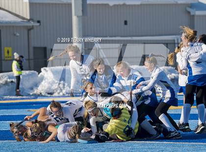 Thumbnail 3 in Maine-Endwell vs. Greeley (NYSPHSAA  Class A Championship) photogallery.