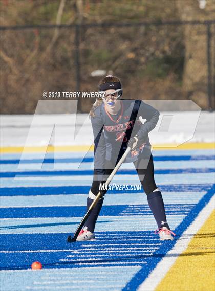 Thumbnail 2 in Maine-Endwell vs. Greeley (NYSPHSAA  Class A Championship) photogallery.