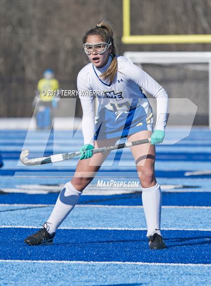 Thumbnail 2 in Maine-Endwell vs. Greeley (NYSPHSAA  Class A Championship) photogallery.
