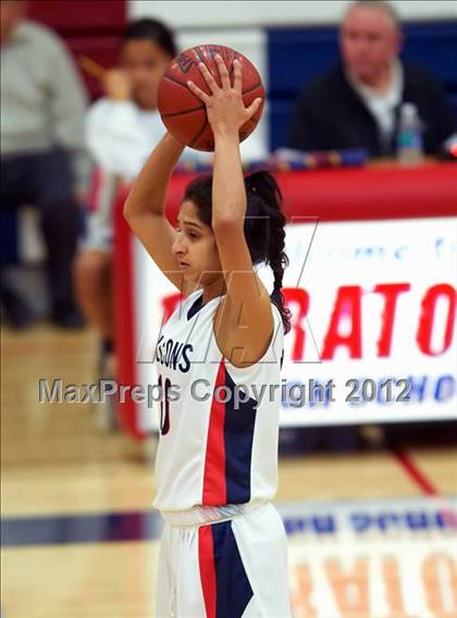 Thumbnail 2 in Homestead vs. Saratoga photogallery.