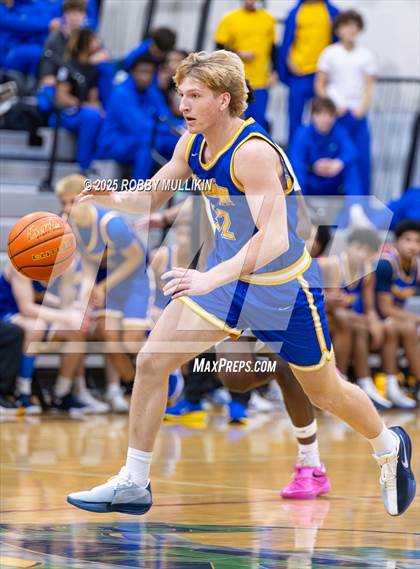 Thumbnail 2 in Stadium @ Kentwood photogallery.