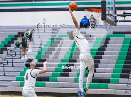 Thumbnail 1 in Stadium @ Kentwood photogallery.