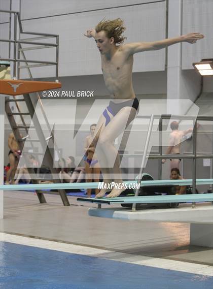 Thumbnail 2 in UIL 5A Swimming and Diving Finals photogallery.