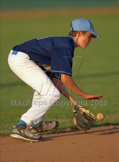 Thumbnail 1 in Center vs. El Dorado (SJS D4 Playoffs) photogallery.