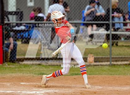 Thumbnail 3 in Chilton County vs Verbena (Chilton County Tournament Semifinal) photogallery.