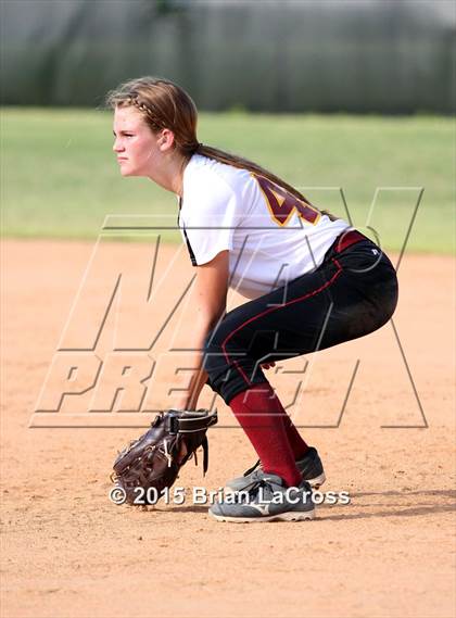Thumbnail 1 in West Nassau vs Fernandina Beach (FHSAA 4A Playoff) photogallery.