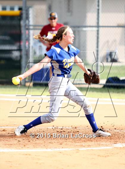 Thumbnail 2 in West Nassau vs Fernandina Beach (FHSAA 4A Playoff) photogallery.