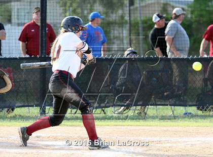 Thumbnail 3 in West Nassau vs Fernandina Beach (FHSAA 4A Playoff) photogallery.