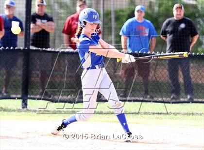 Thumbnail 2 in West Nassau vs Fernandina Beach (FHSAA 4A Playoff) photogallery.