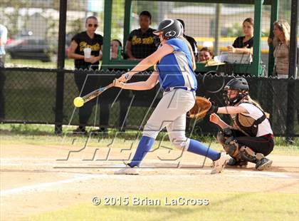Thumbnail 1 in West Nassau vs Fernandina Beach (FHSAA 4A Playoff) photogallery.