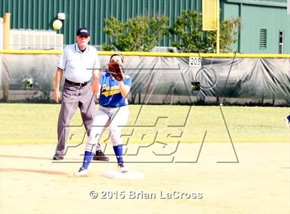 Thumbnail 1 in West Nassau vs Fernandina Beach (FHSAA 4A Playoff) photogallery.