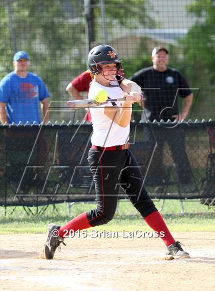 Thumbnail 3 in West Nassau vs Fernandina Beach (FHSAA 4A Playoff) photogallery.