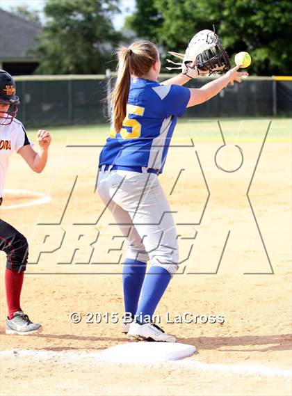 Thumbnail 1 in West Nassau vs Fernandina Beach (FHSAA 4A Playoff) photogallery.
