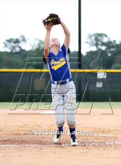 Thumbnail 1 in West Nassau vs Fernandina Beach (FHSAA 4A Playoff) photogallery.