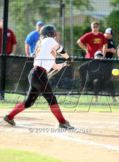 Thumbnail 3 in West Nassau vs Fernandina Beach (FHSAA 4A Playoff) photogallery.
