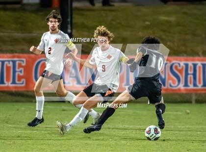 Thumbnail 3 in New Hanover vs. Hough (NCHSAA 4A Final) photogallery.
