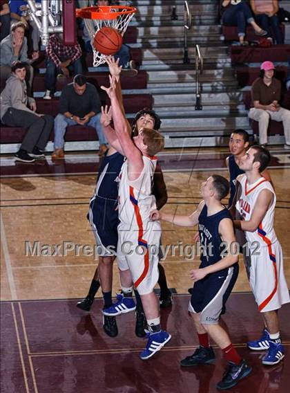 Thumbnail 2 in William Blount vs Farragut  (D4-AAA District Playoff) photogallery.