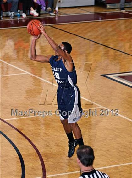 Thumbnail 2 in William Blount vs Farragut  (D4-AAA District Playoff) photogallery.