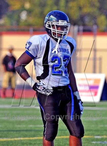 Thumbnail 2 in Winton Woods vs. Wayne (Crosstown Showdown) photogallery.