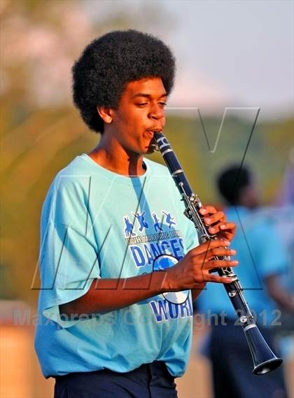 Thumbnail 2 in Winton Woods vs. Wayne (Crosstown Showdown) photogallery.