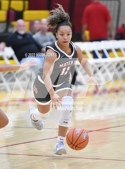 Thumbnail 1 in Mater Dei vs. Perry (Hoophall West)  photogallery.